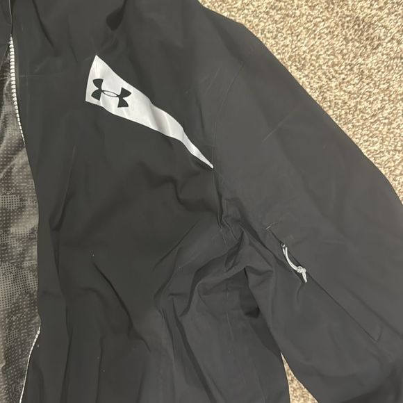 Under Armour rain coat - Picture 2 of 3